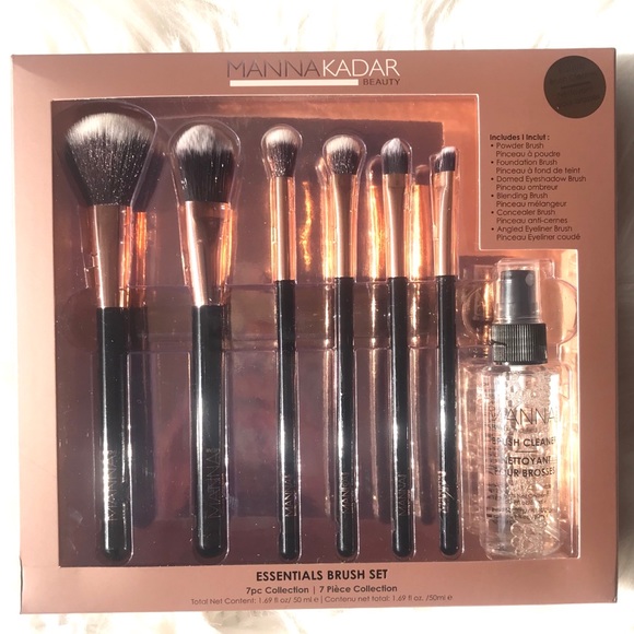 SOLD🌸 NIB Manna Kadar Beauty Essentials 7 pc Brush Set - Picture 3 of 8